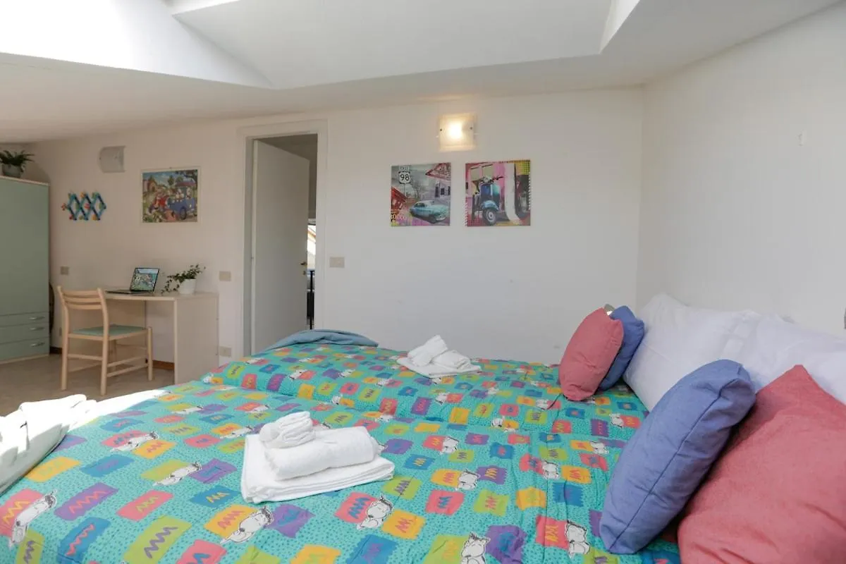 Navy Apartment Massa  Italië