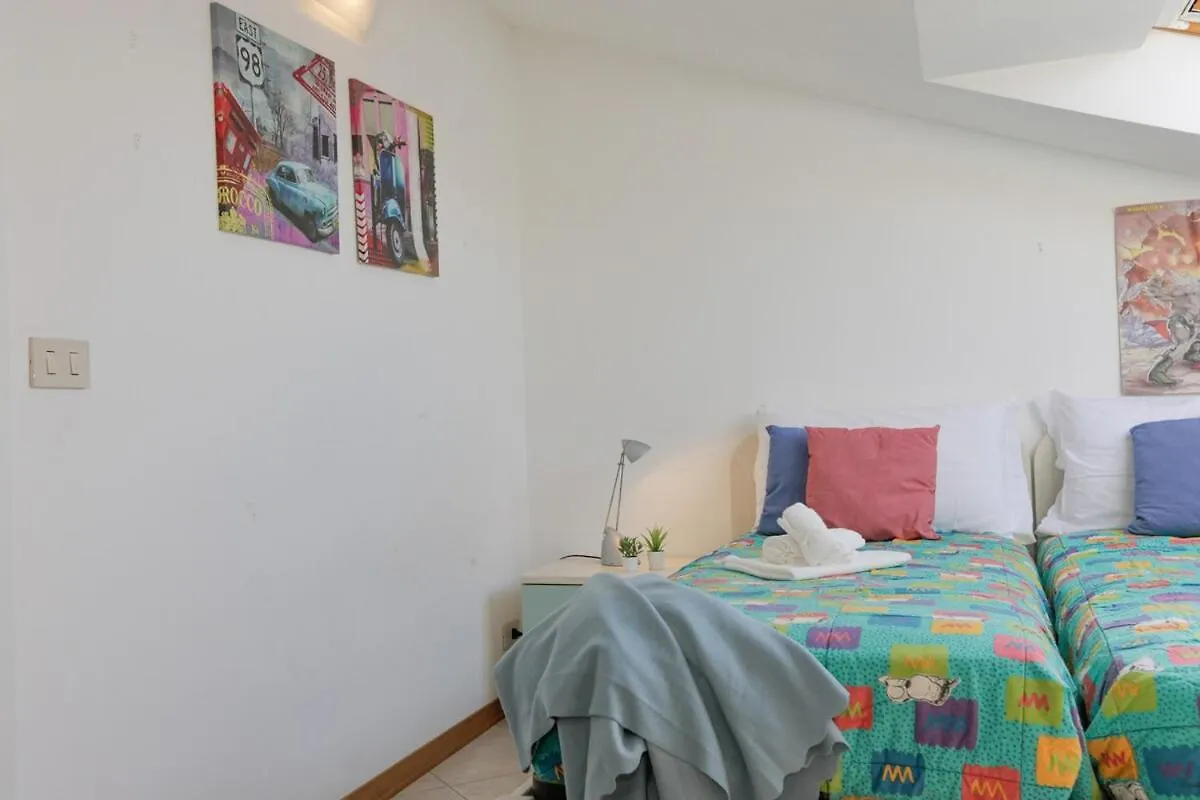 Navy Apartment Massa