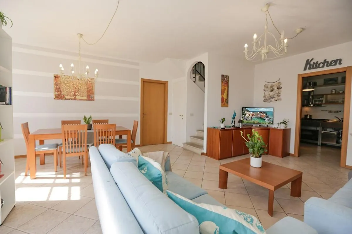 Navy Apartment Massa  Italië