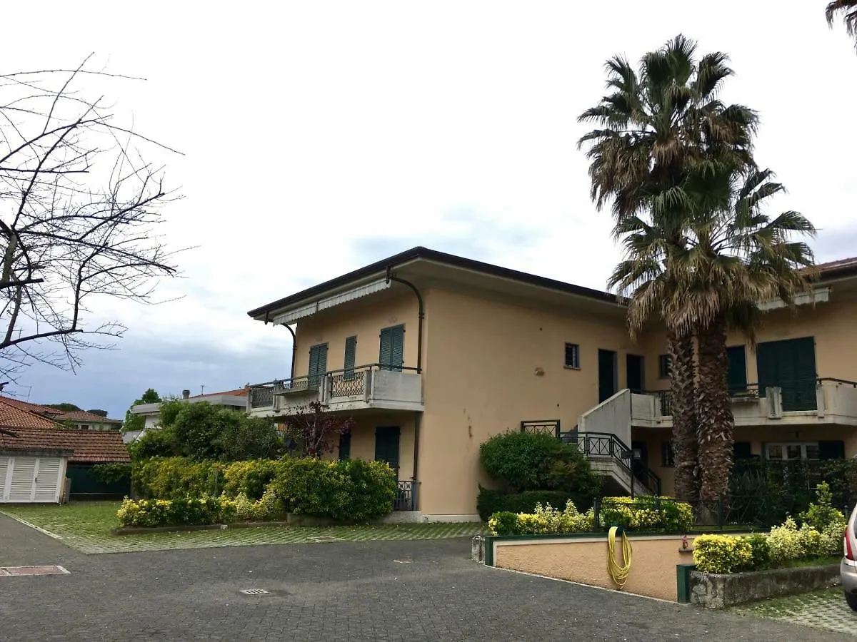 Navy Apartment Massa   Massa (Tuscany)